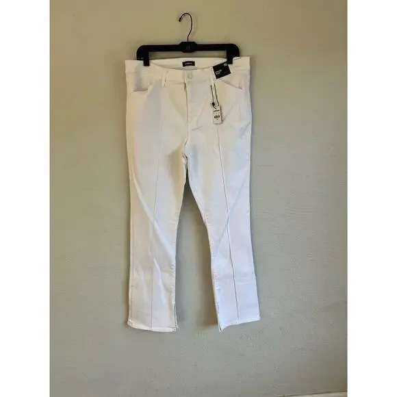 Express Woman Mid Rise White Pintuck Skyscraper Jeans, Size 14S